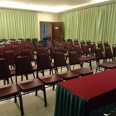 G Six Hotel Sitiawan Exterior photo