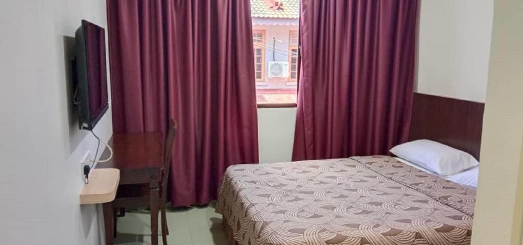 G Six Hotel Sitiawan Exterior photo