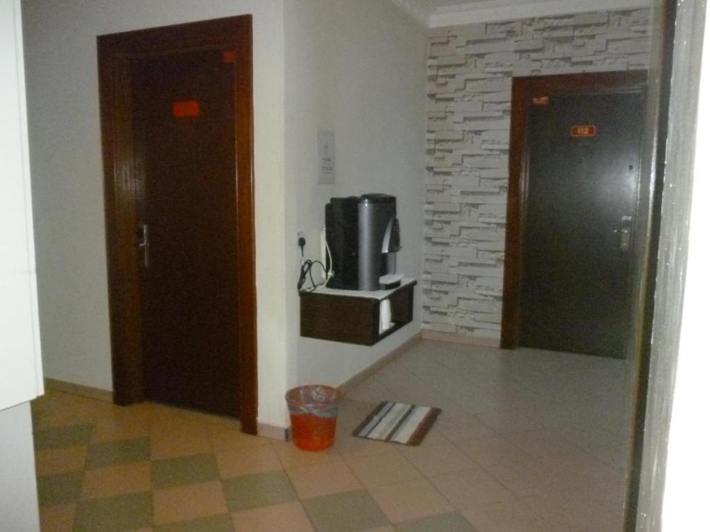 G Six Hotel Sitiawan Exterior photo