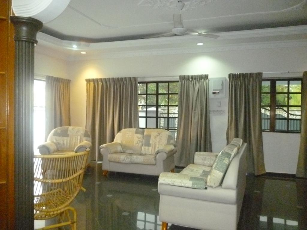 G Six Hotel Sitiawan Exterior photo